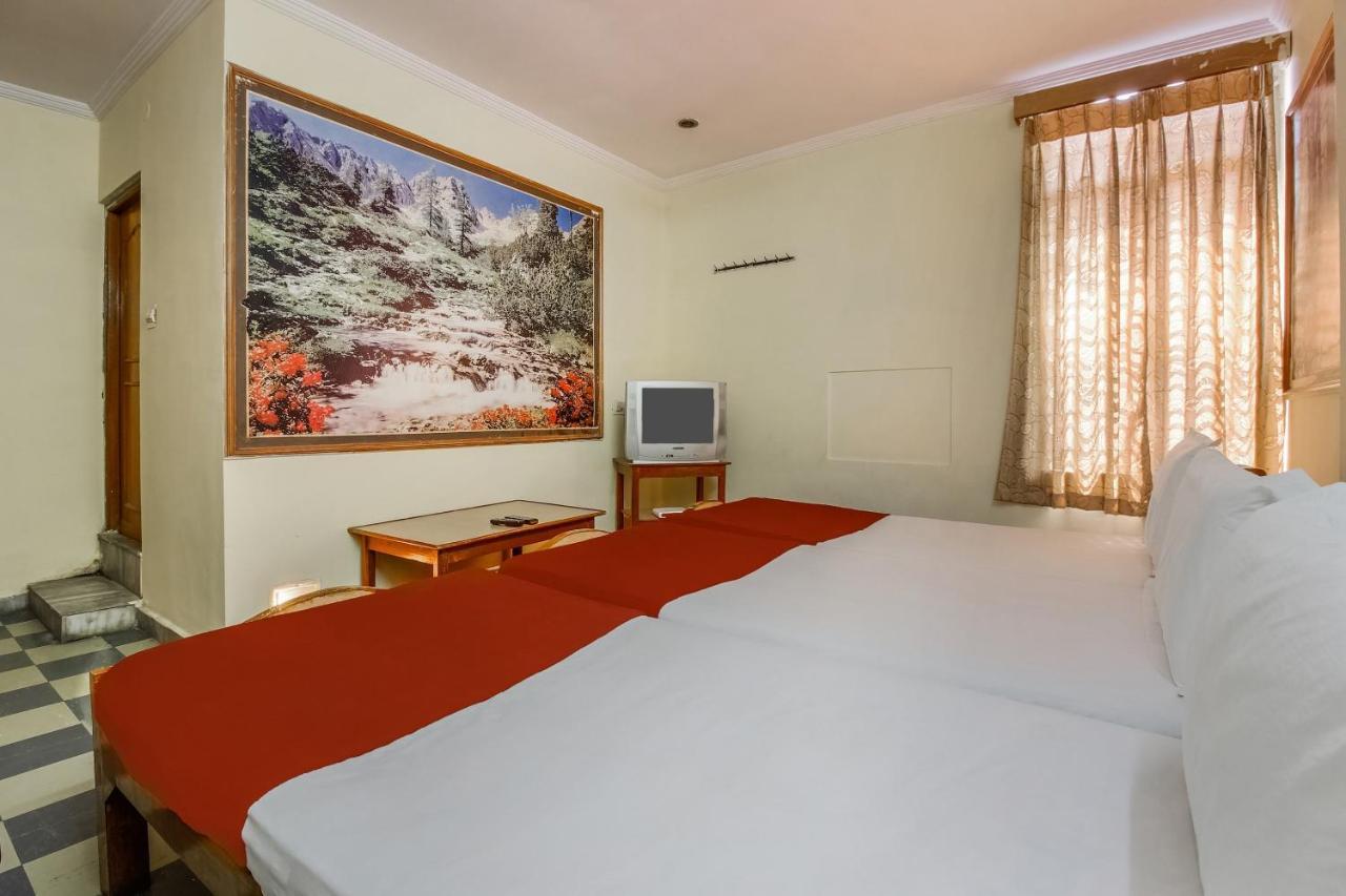 Spot On Classic Lodge Haiderabad Buitenkant foto